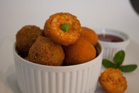 133 x Chefs Edge Small Arancini - Bolognaise with Peas & Mozzarella Frozen Savouries Chefs Edge 